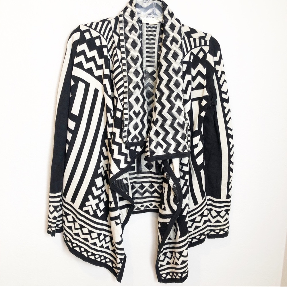 Urban Outfitters Black and White Geometric Cardigan